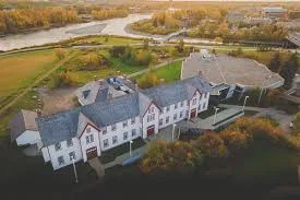 Houses for Sale in Parkland Calgary: Updated Listings, Prices & Local Buyer Guide (2026)